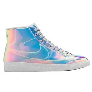 NIKE Womens Iridescent Blazer Mid PRM Q’s -